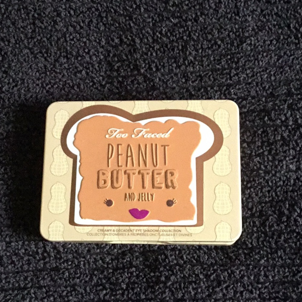 Too Faced Peanut Butter and Jelly Palette